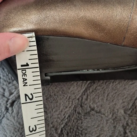 Pierre Michel Bronze Metallic Leather Peep Toe Wedges! Size 37! - Picture 14 of 15